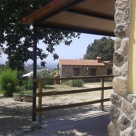 בית הארחה Montánchez 	El Majano מראה חיצוני תמונה